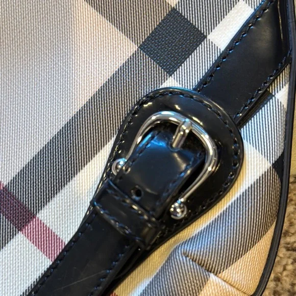 EUC Burberry Nova Shoulder Bag - Picture 7 of 16